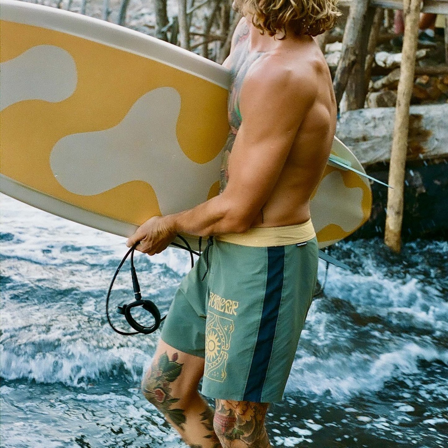 Del Este Performance Boardshorts 17" - Sun Drinker : Algae - View 2