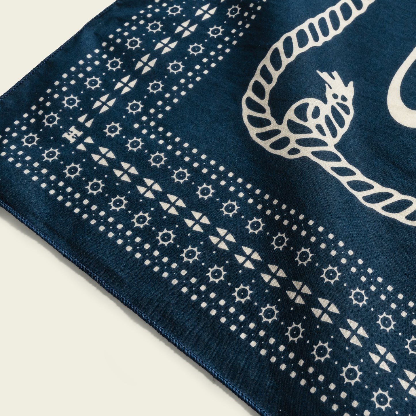 Howler Posse Bandana - View 3