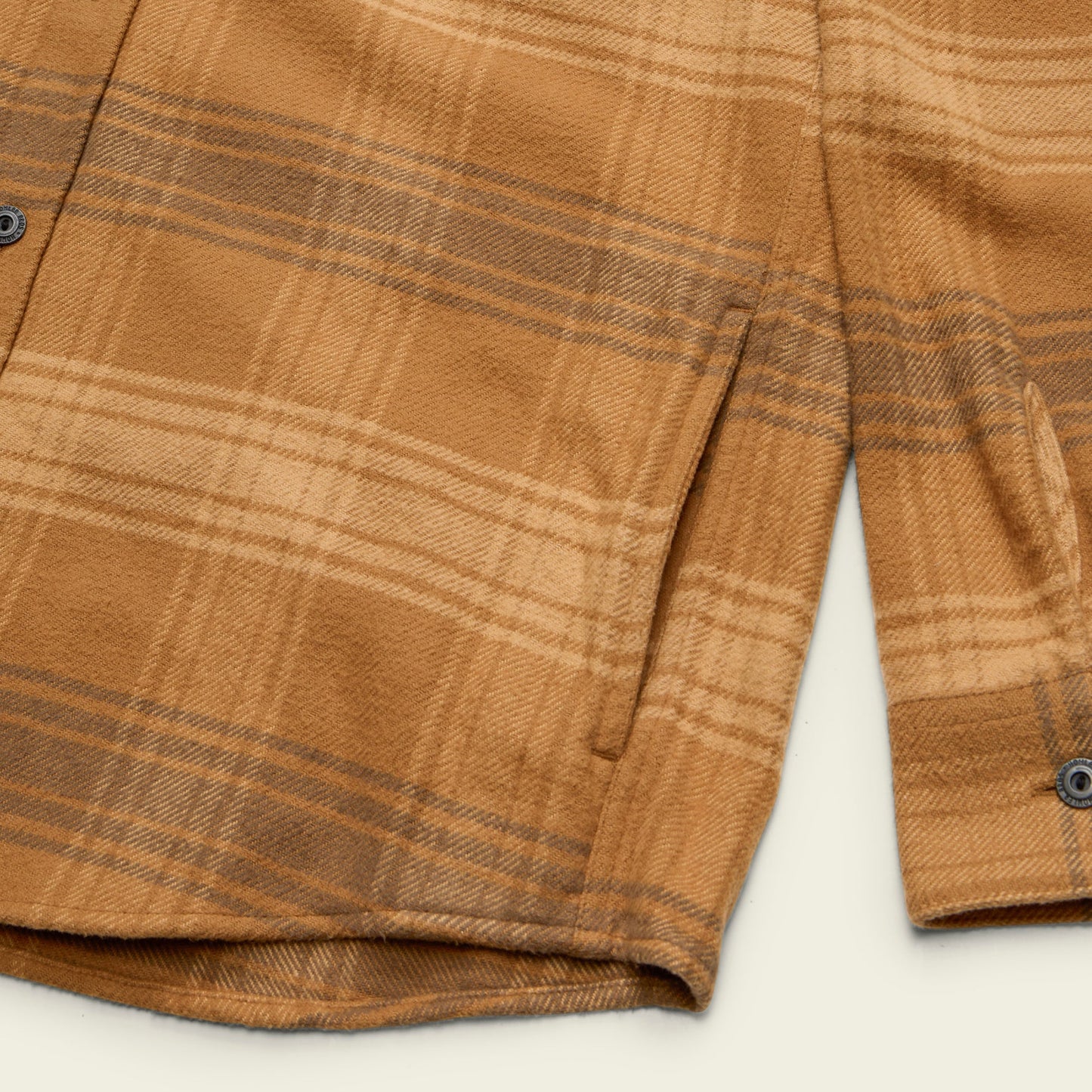 Salvo Hooded Blanket Flannel - Mesa Plaid : Duck Brown - View 6