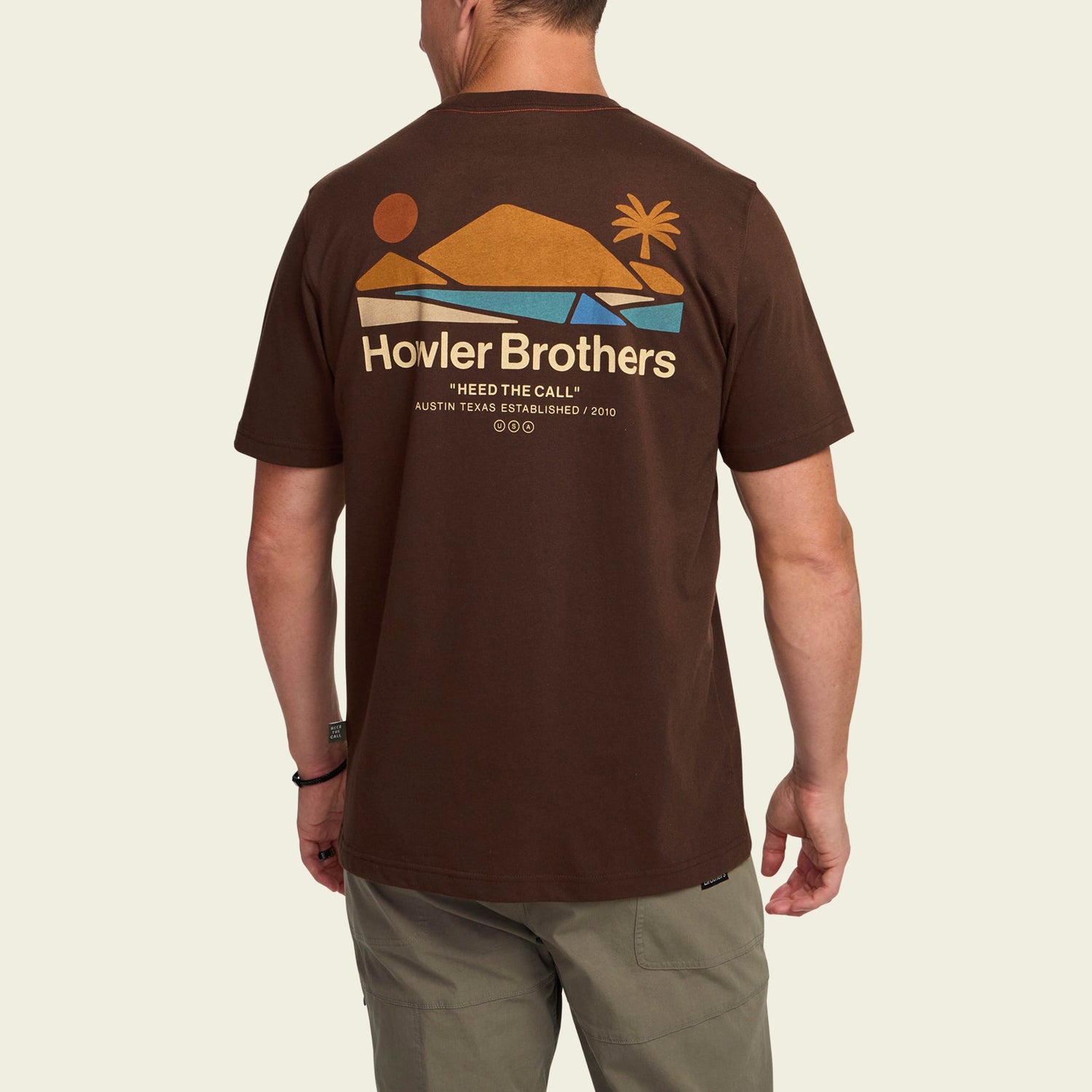 Bahía de Howler T-Shirt - Mahogany - View 4