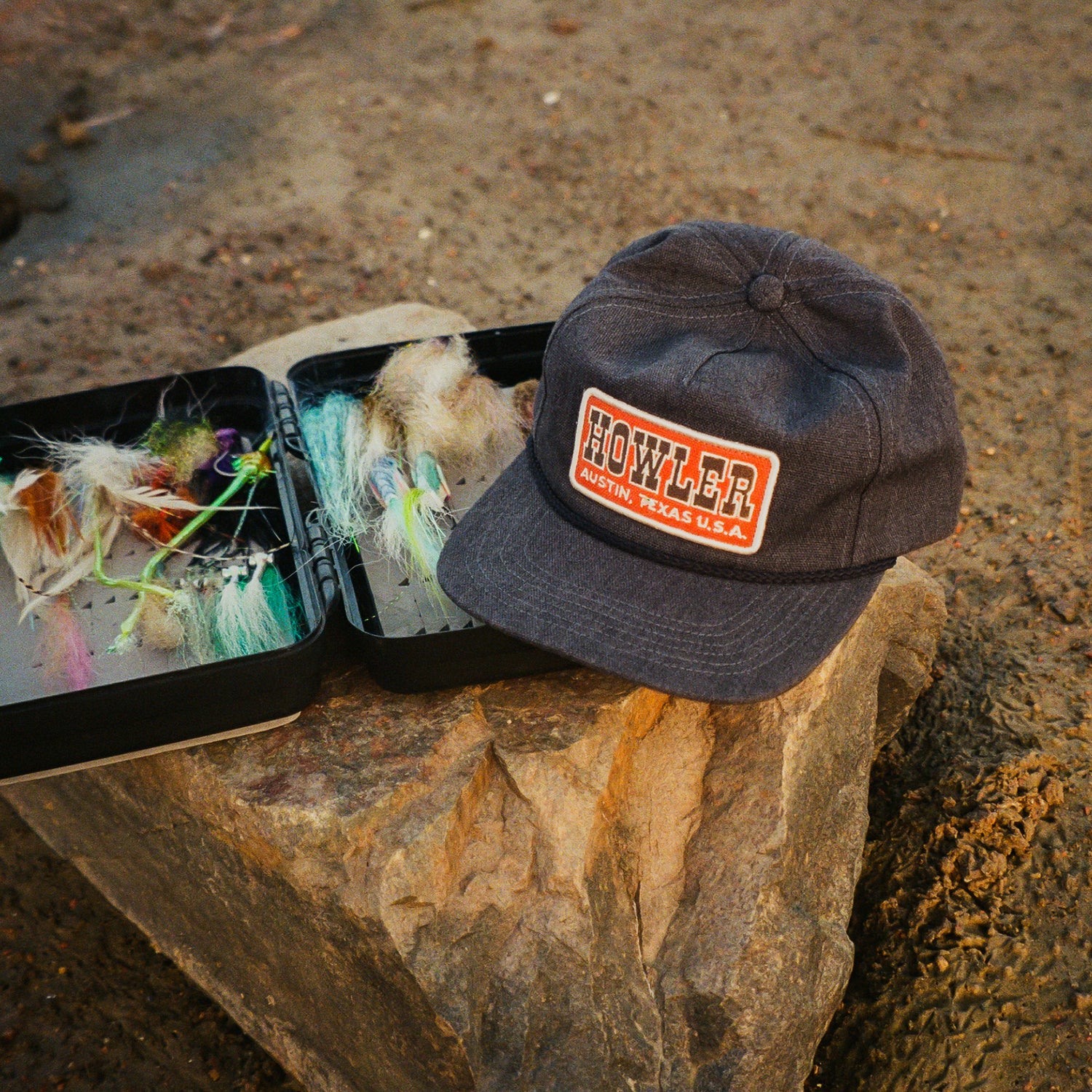 Howler Slab Snapback - Antique Black
