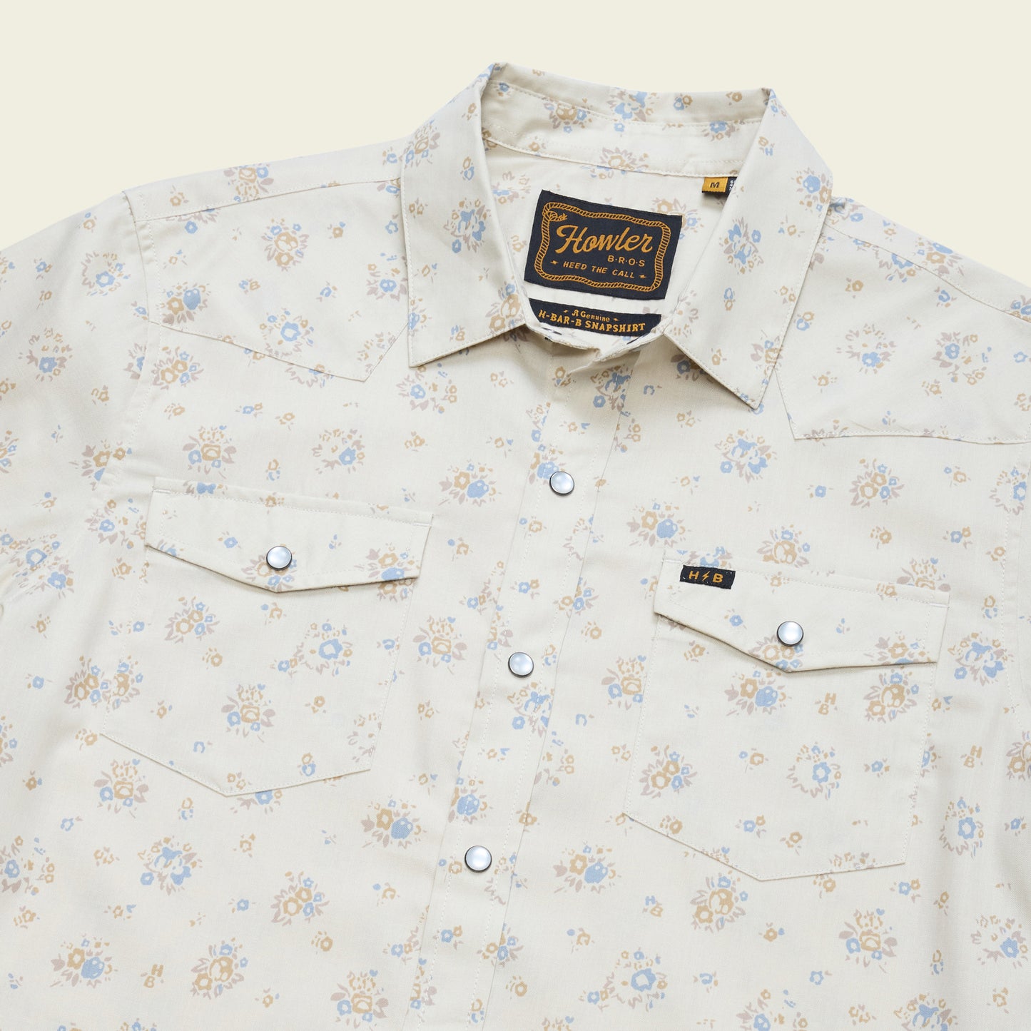 H Bar B Snapshirt - Bouquets : Beige - View 3