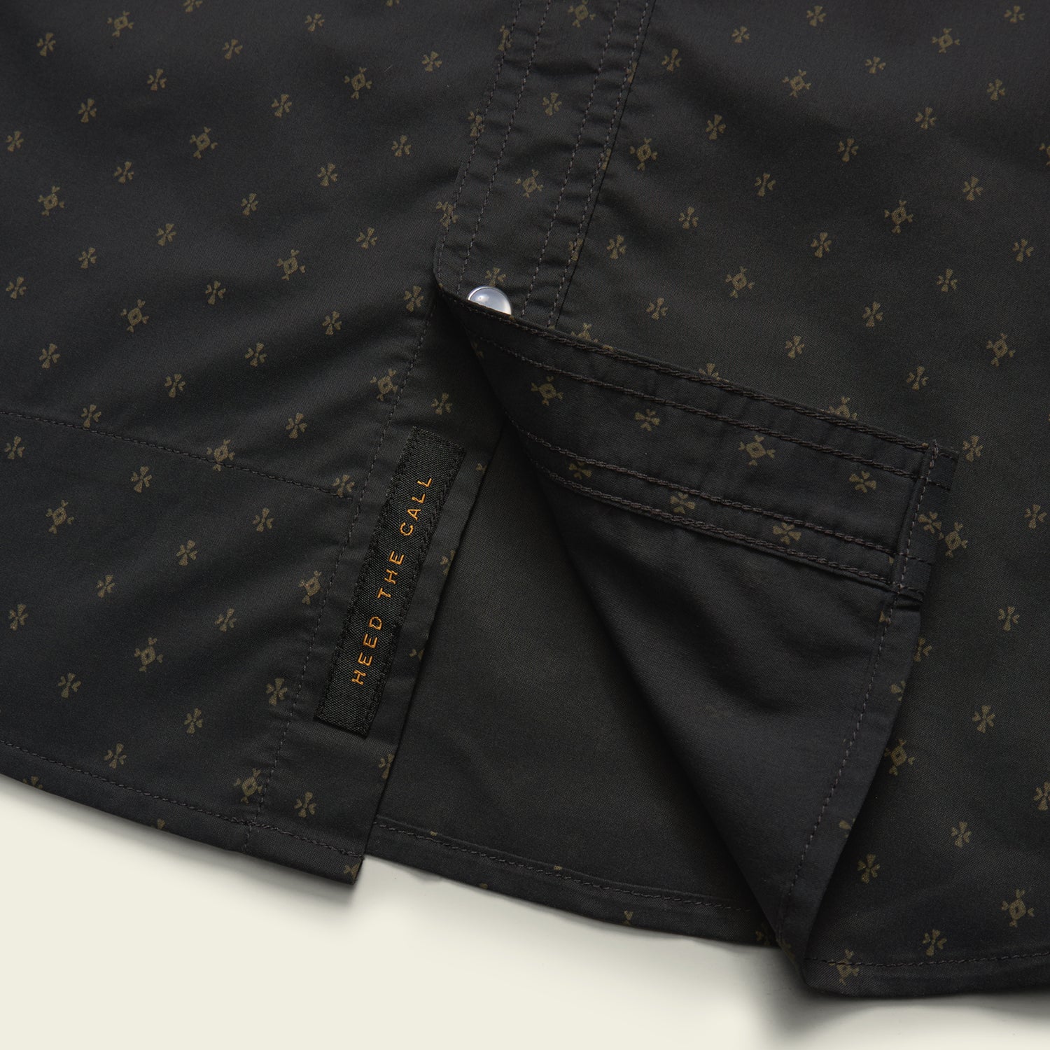 Open Country Tech Shirt - Supernovas : Antique Black - View 5