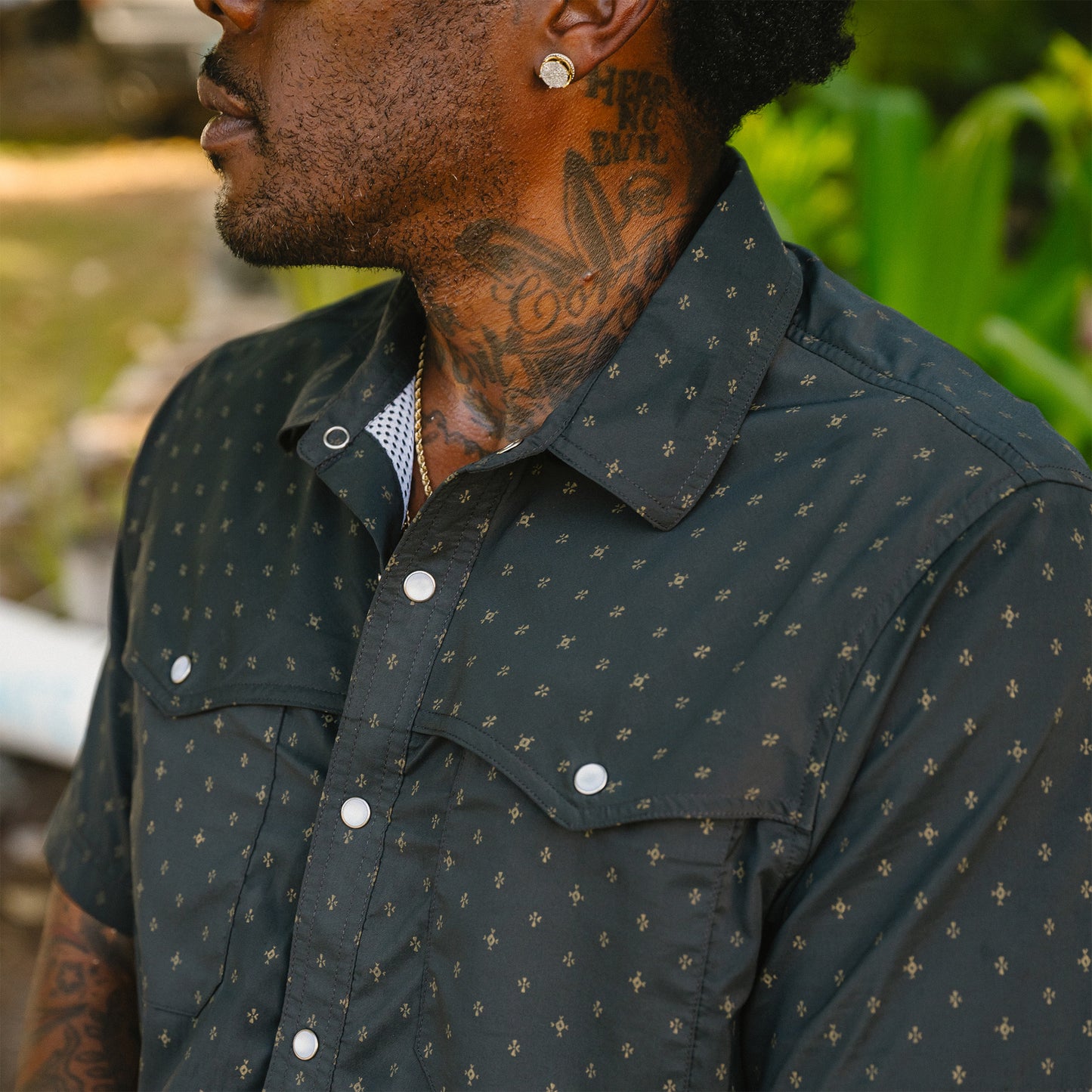 Open Country Tech Shirt - Supernovas : Antique Black - View 2
